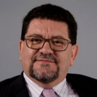 Dr. Martín Lopez Calva